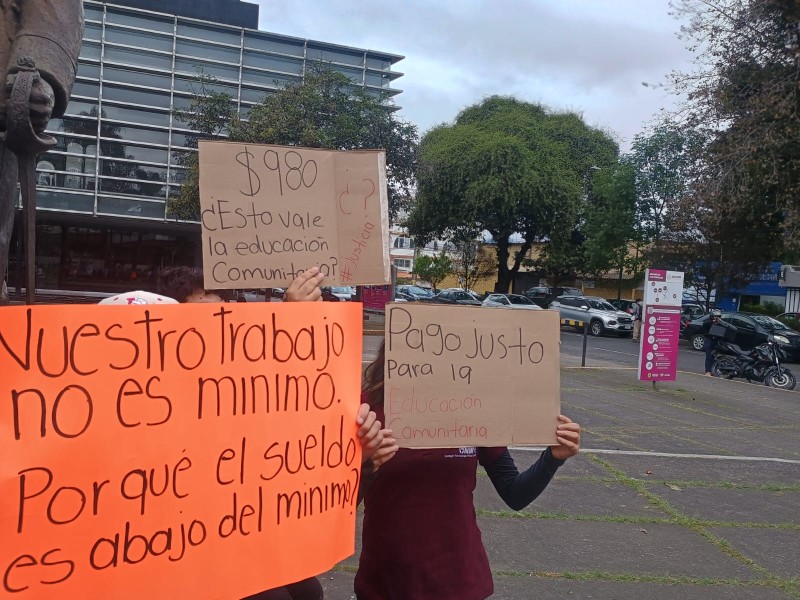 Protestan educadores comunitarios, exigen mejores condiciones de ...